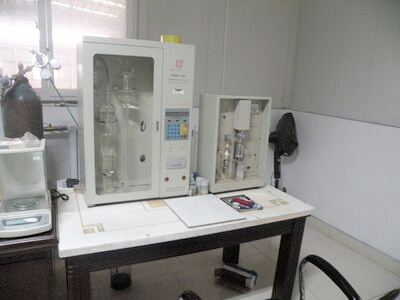 Carbon and sulfur analyzer